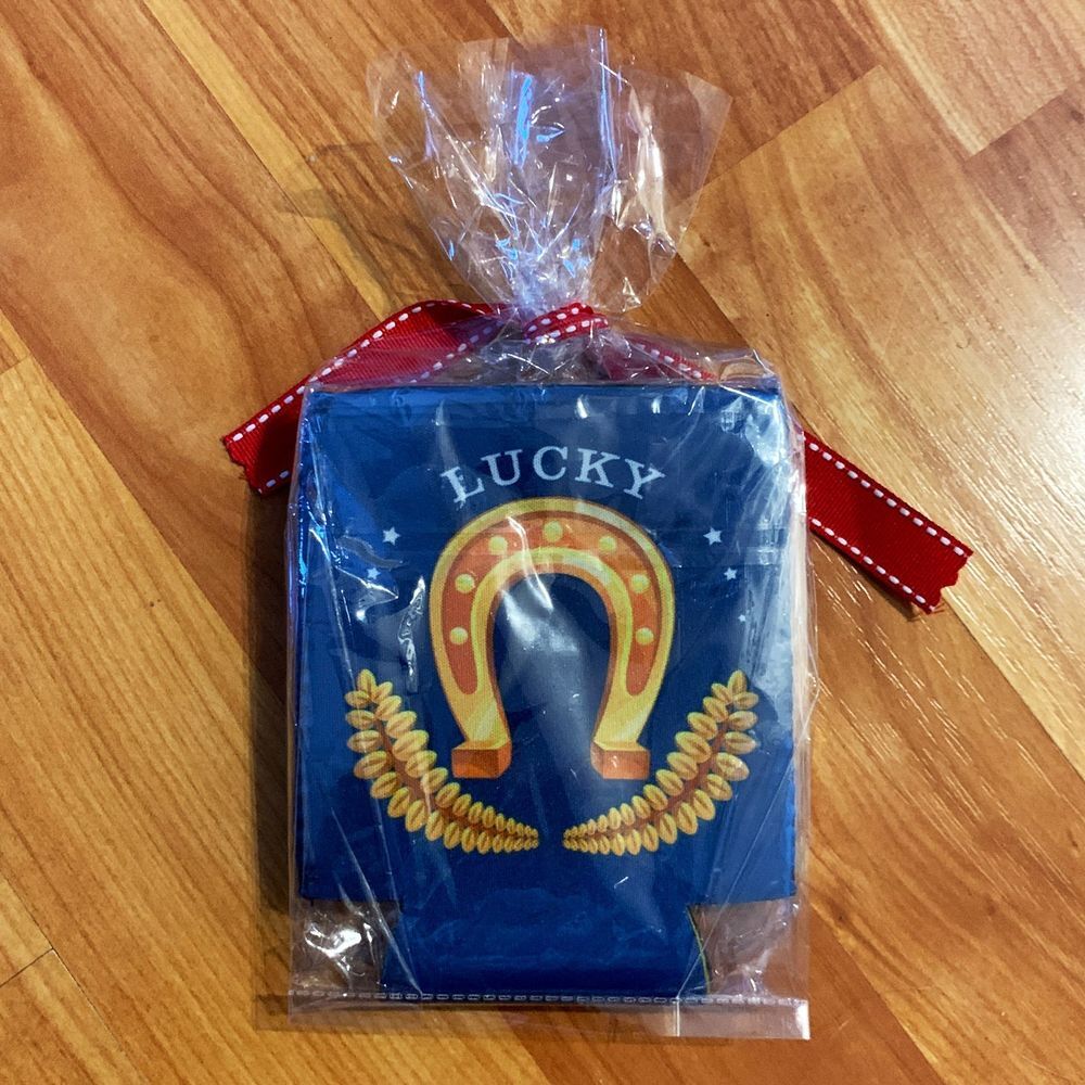 Package‎ with 2 Derby can holders